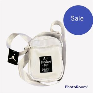 Jordan crossbody